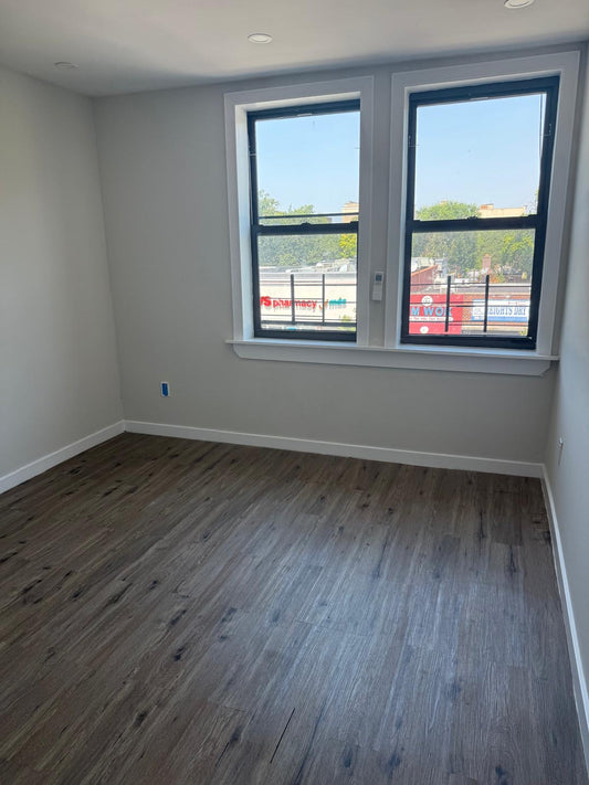 Private Room for Rent – Quiet & Clean Apartmen