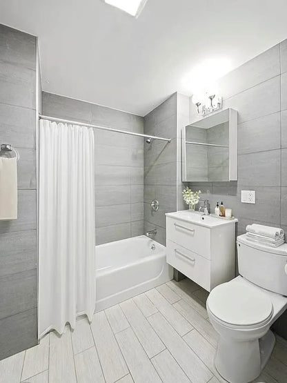 Habitación privada sin amoblar en elmhurst, Queens, frente al Mall