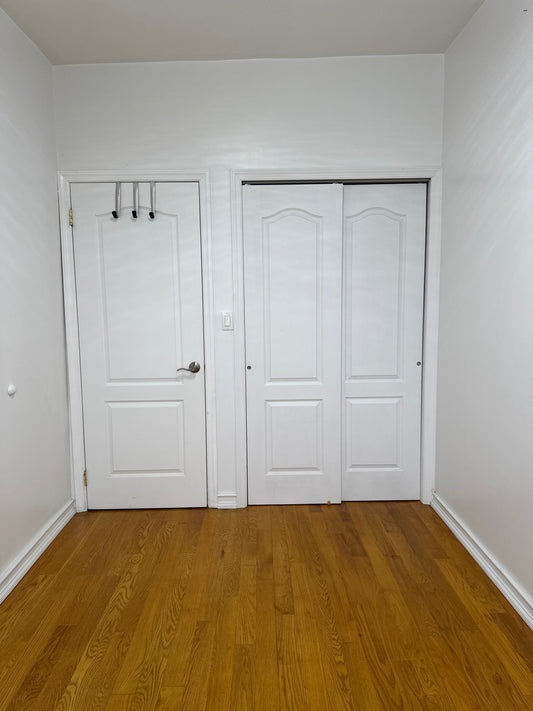 Habitación privada sin amoblar en flushing, Queens