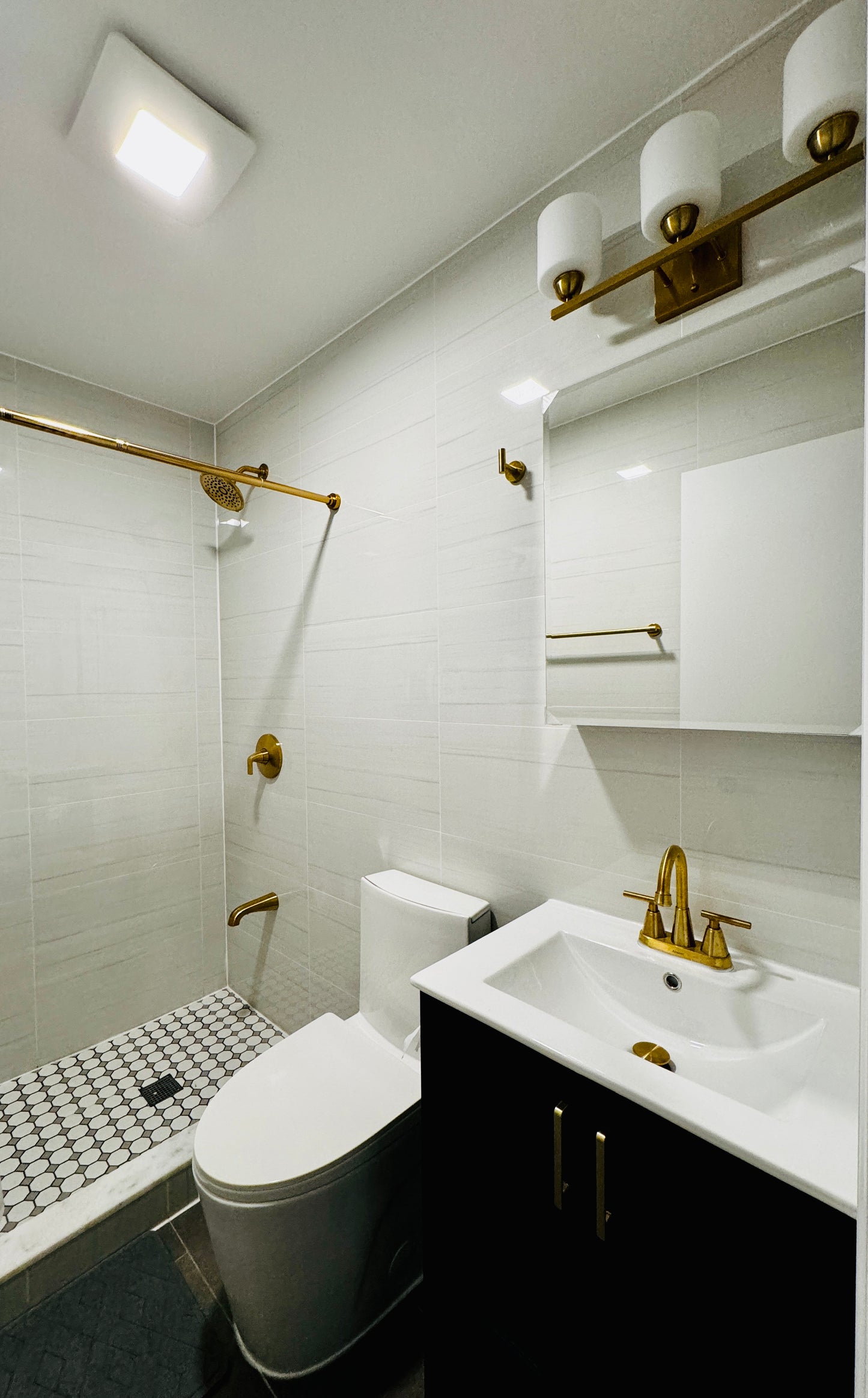 Habitación privada sin amoblar en Sunnyside, Queens muy cerca de Manhattan