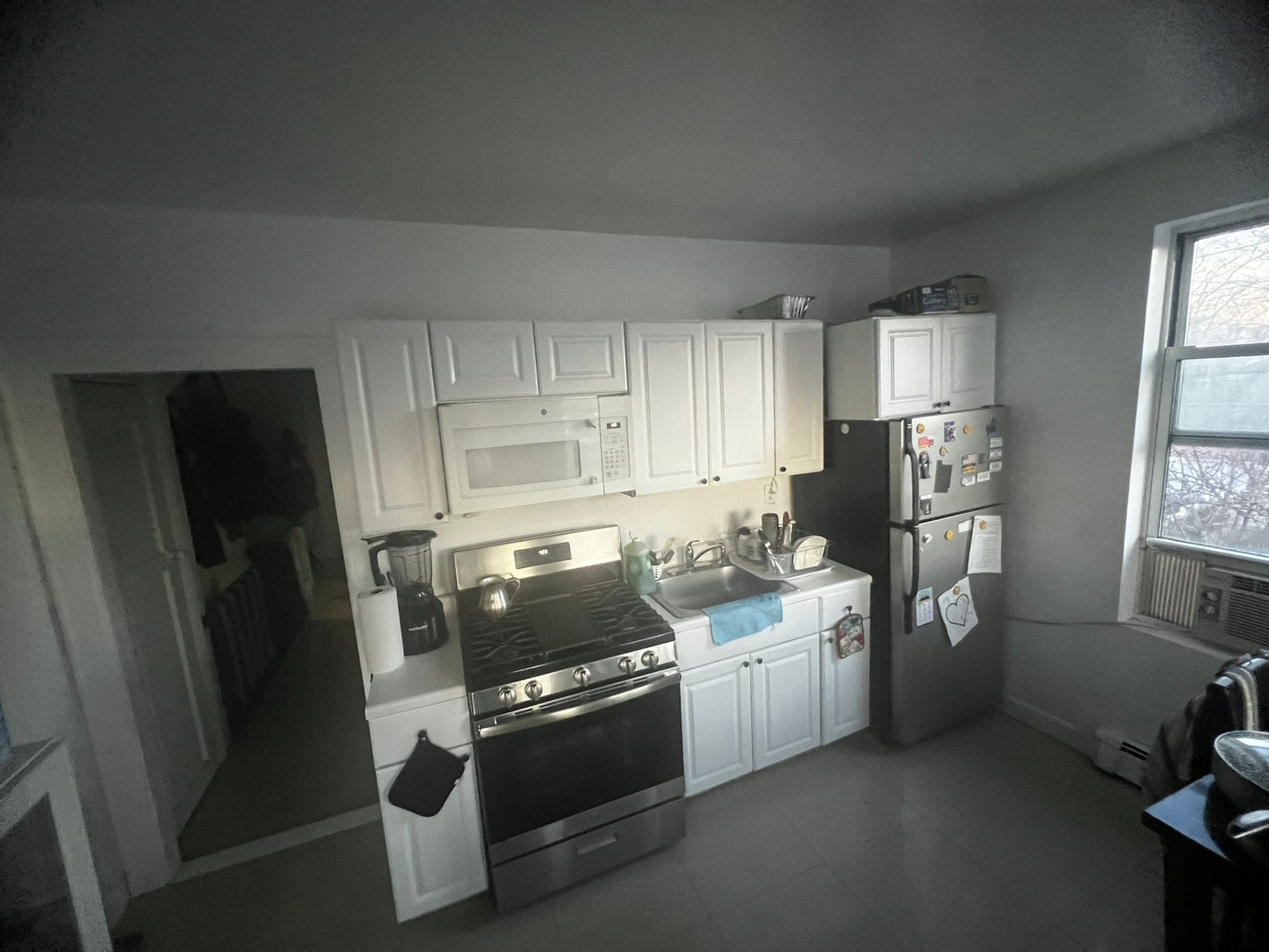 Private room for rent for a woman in East Elmhurst