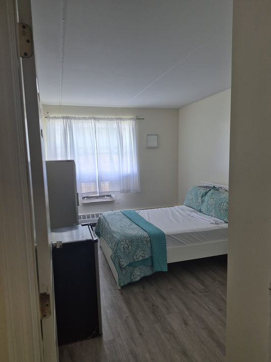 Spacious Room Near 181st Manhattan & Bronx Border