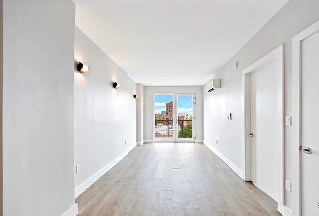 Modern Studio / 1 Bathroom Apartment in Flatbush
