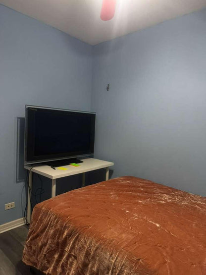 Habitación amueblada