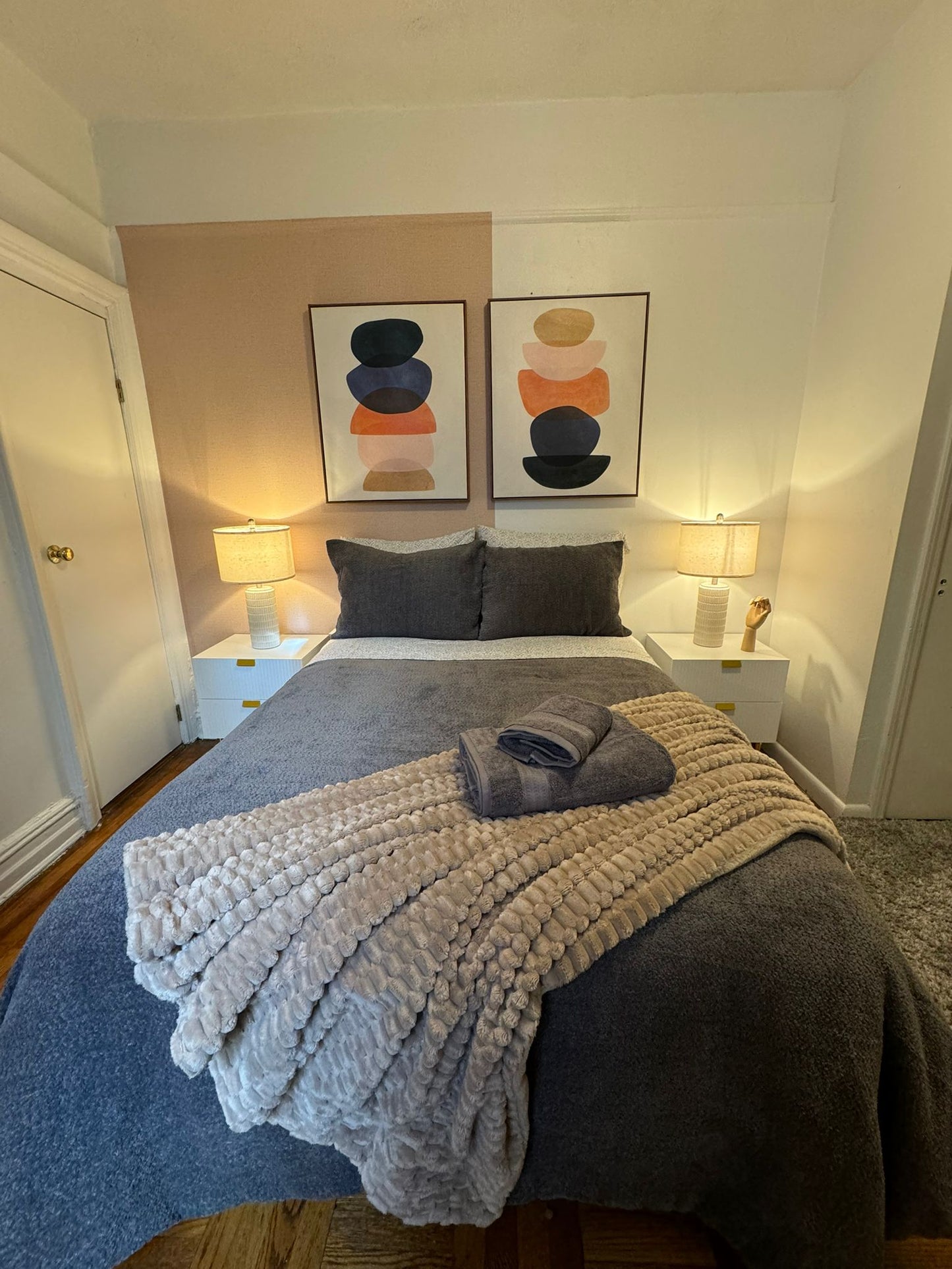 Apartment for 1 person for rent in Astoria!