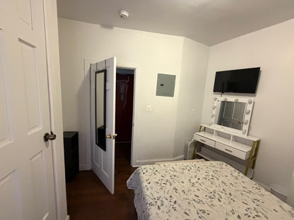 Private room in Washington Heights, Manhattan, with flexible deposit