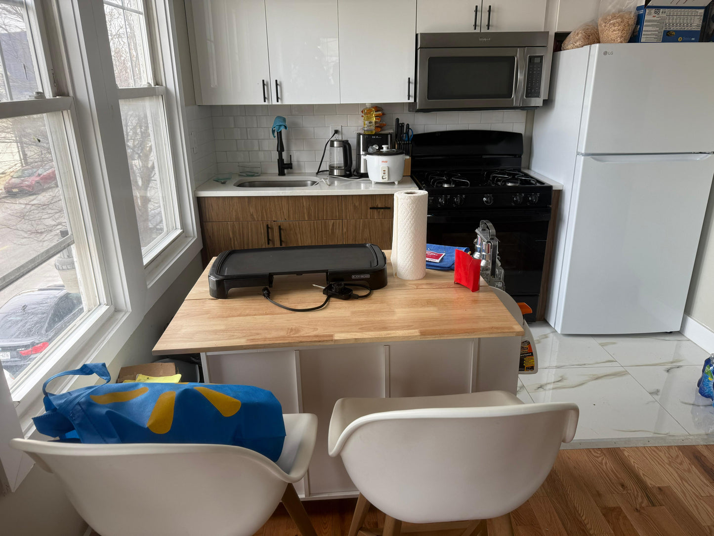 Room for rent in Newark, New Jersey - For a woman